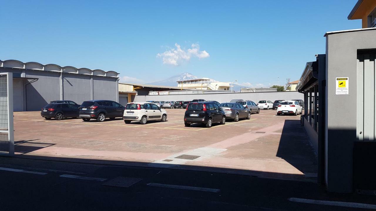 Etna Parking Hotel คาตาเนีย ภายนอก รูปภาพ