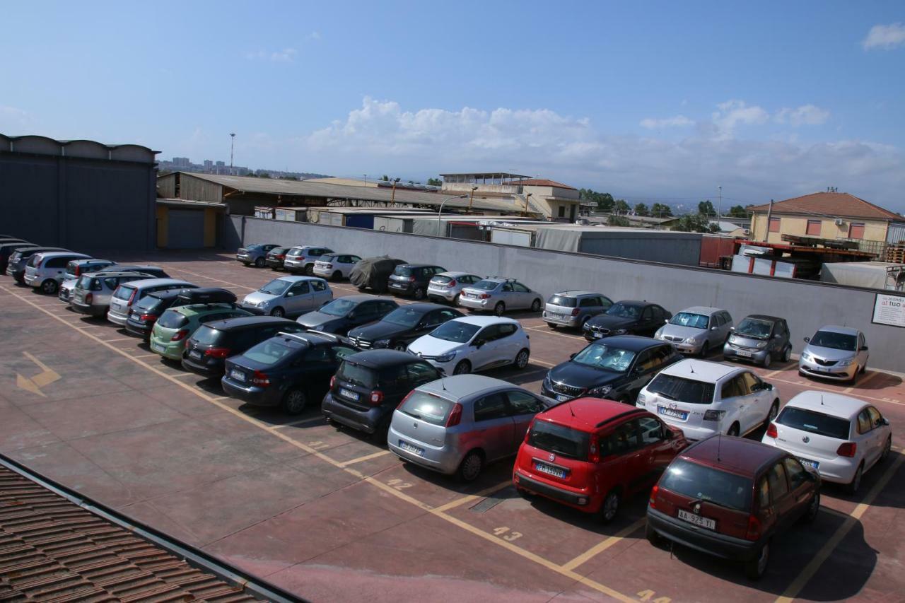 Etna Parking Hotel คาตาเนีย ภายนอก รูปภาพ